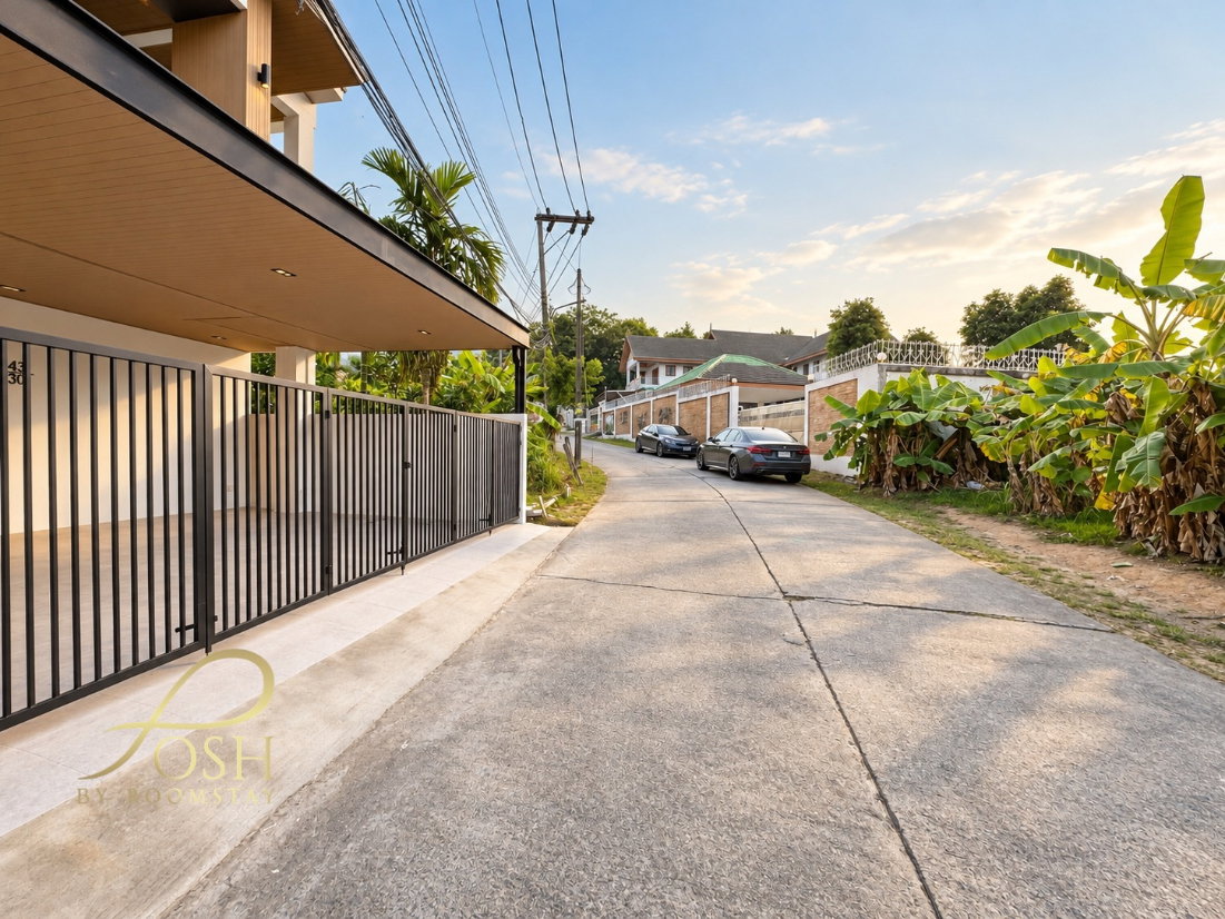 รูป บ้านรีโนเวทใหม่ 2 หลัง 3ห้องนอน 3ห้องน้ำ สไตล์วิลล่า (แปลงมุม) ซอยไสน้ำเย็น ฉลอง (ใกล้วัดฉลอง) - รูปที่ 10/26