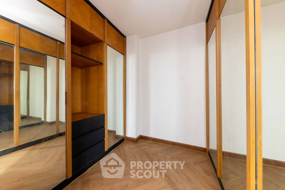 รูป คอนโด 2-ห้องนอน ที่ รัตนโกสินทร์ วิว แมนชั่น ใน บางยี่ขัน (ID 3367278) - รูปที่ 12/19
