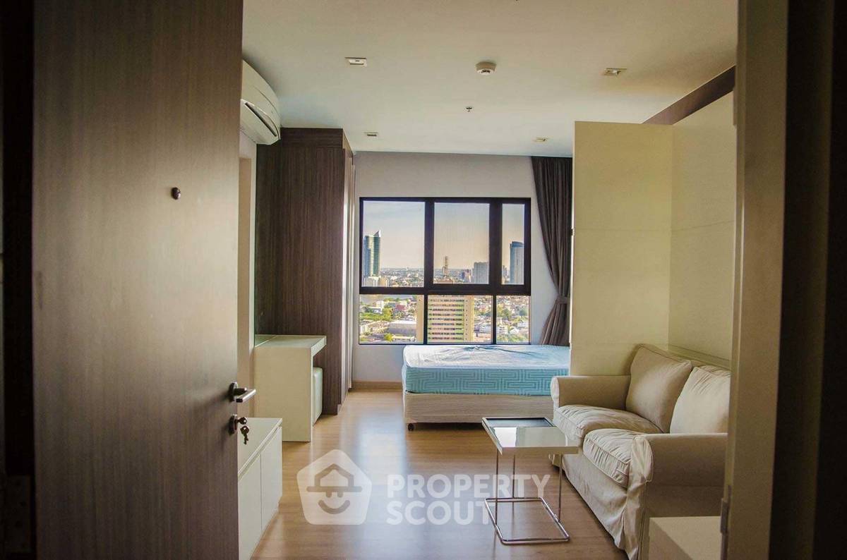 picture 1-BR Condo at Urbano Absolute near BTS Krung Thon Buri (ID 940402) - 1/7