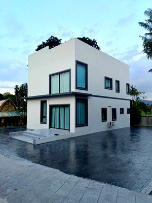 บ้านเดี่ยว นิคมราชชลบุรี : ขายบ้านพร้อมที่ดิน เนื้อที่ใช้สอย 164 ตร.เมตร เนื้อที่ทั้งหมด 1 ไร่ งาน 33 ตร.วา เจ้าของขายของ