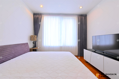 Condos for sale : Full-featured common area Siri Residence near BTS Phrom Phong