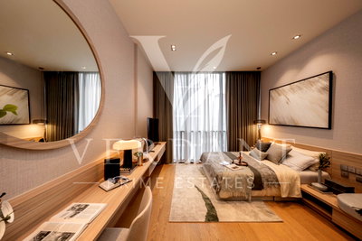 Condos for sale : 28 Chidlom for sale, full decoration, ready to move in