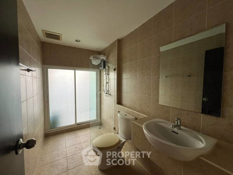 คอนโด 1-ห้องนอน ที่ พาร์ค สิริ คอนโด รีสอร์ท บางแสน ใน แสนสุข (ID 3369702)