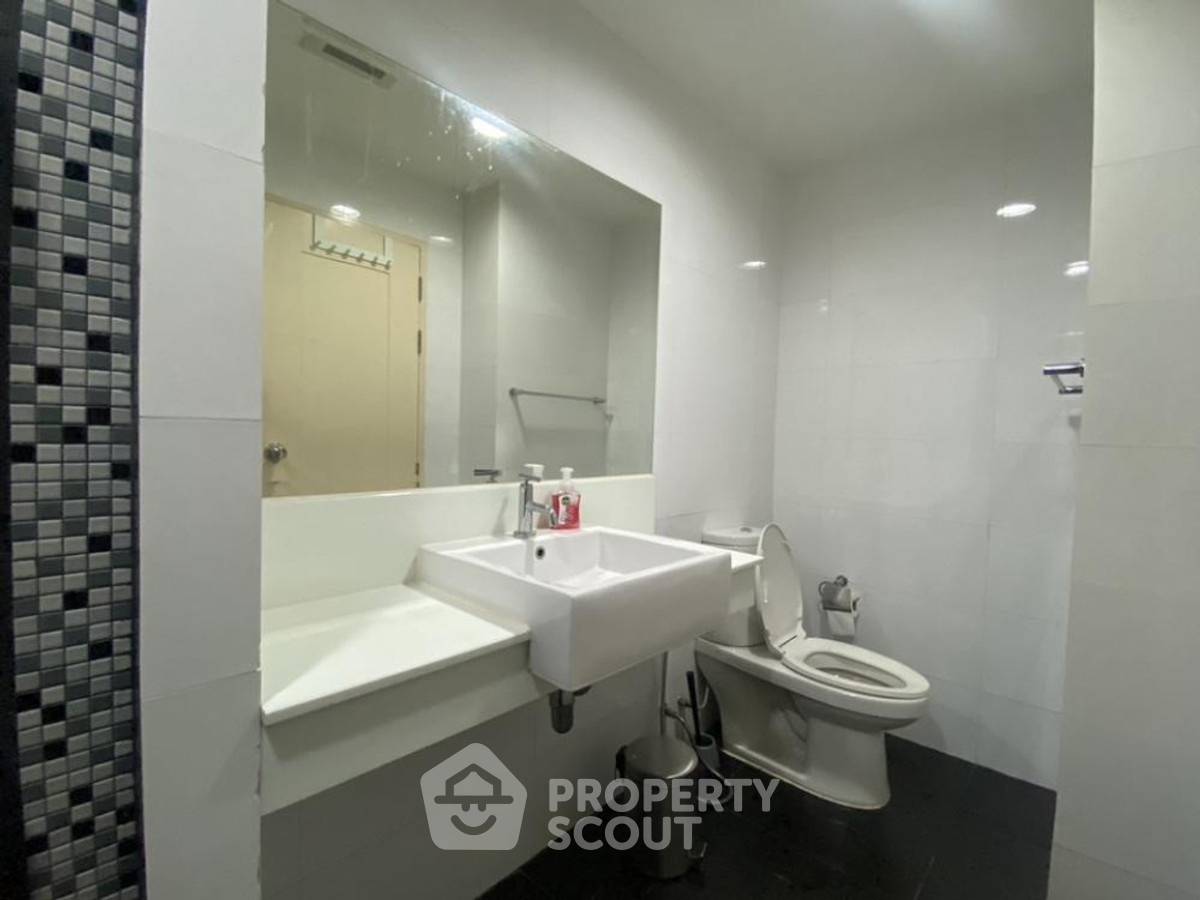 picture 2-BR Condo At D 65 Condominium Near BTS Ekkamai (ID 2766616) - 7/8