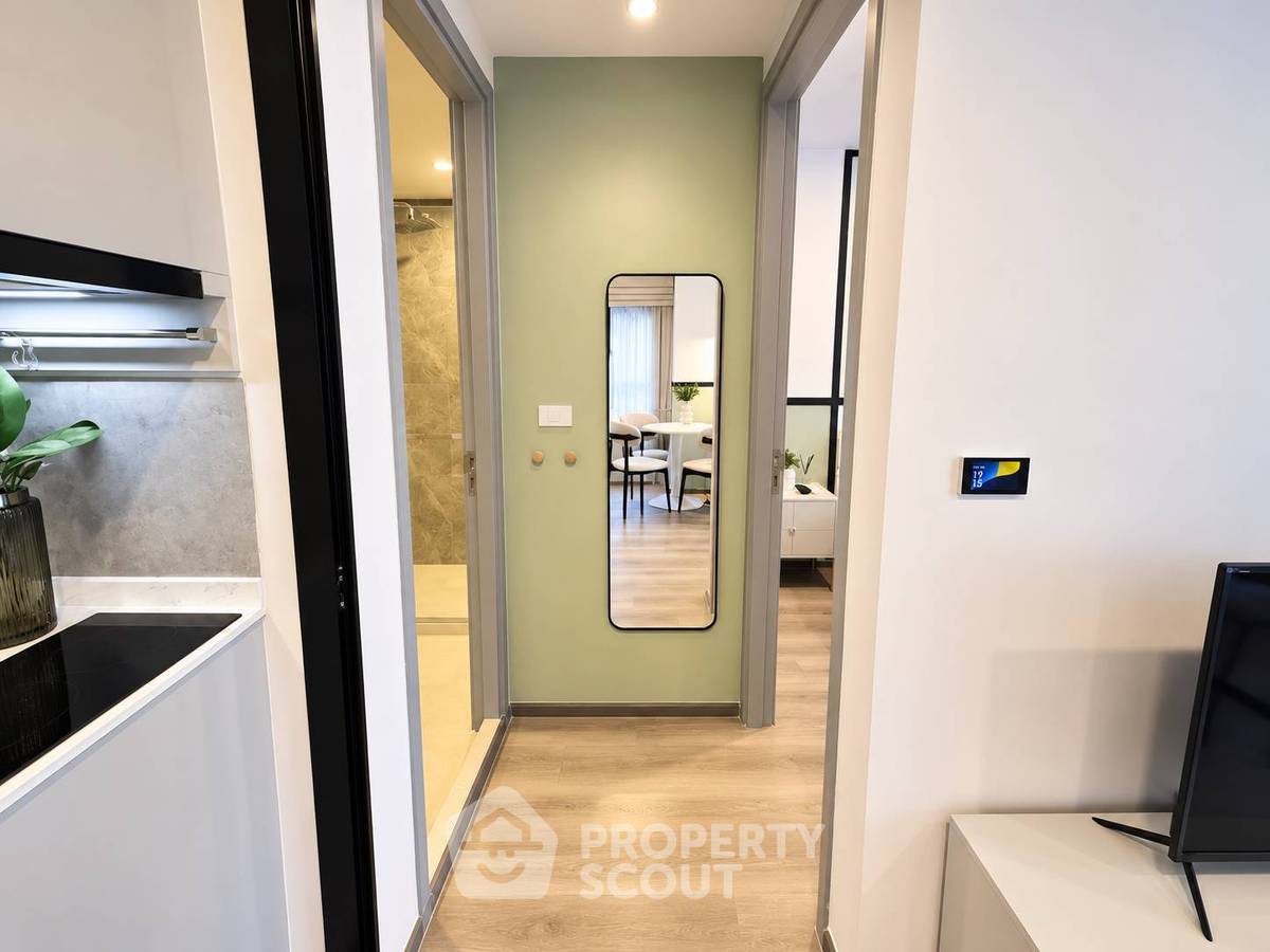 picture 200m To MRT Huai Khwang | 1-BR SOHO Bangkok Ratchada (ID 3368700) - 10/17