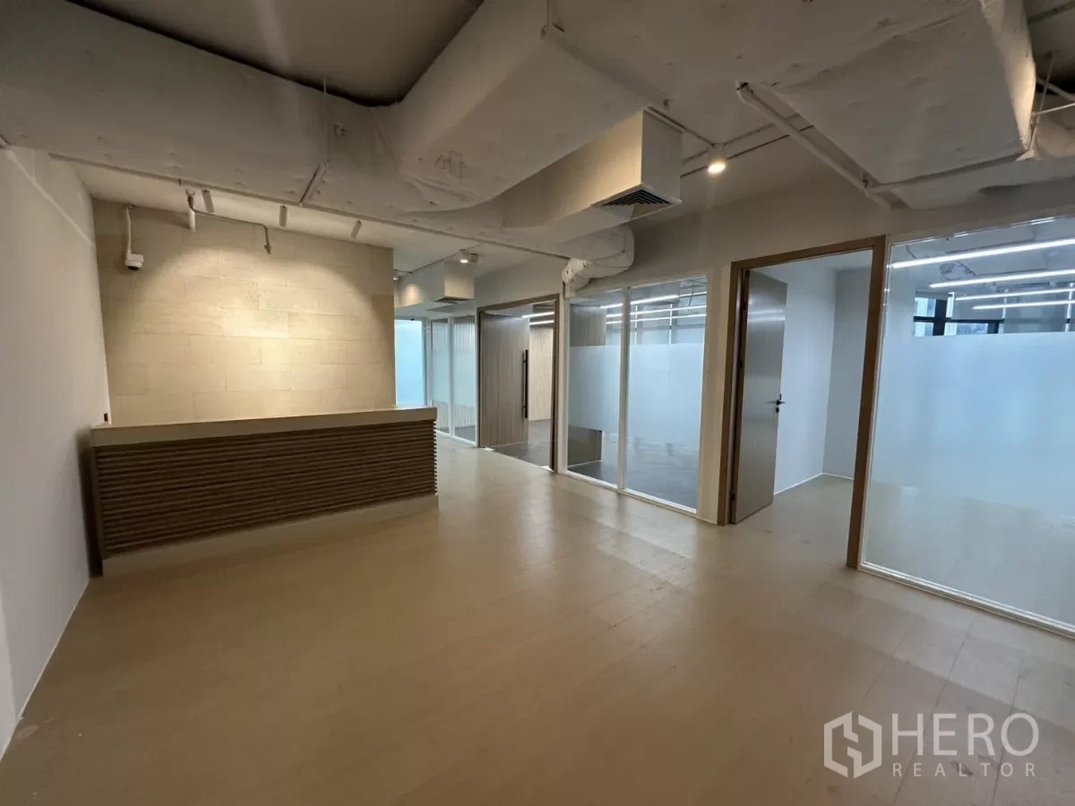 picture For rent Office Space 450 sqm in Khlong Tan Nuea, Watthana, Bangkok BTS Ekkamai - 14/17
