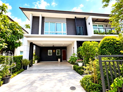 บ้านเดี่ยว กรุงเทพมหานคร : ขายบ้าน THE CENTRO วัชรพล  ขนาด 68.2 ตร.วา พื้นที่ใช้สอย 225 ตร.ม แบบ 4ห้องนอน 4ห้องน้ำ