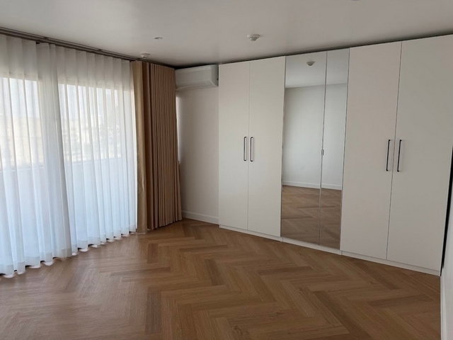 picture Richmond Palace | Renovated 3 Bedroom Condo in Phrom Phong - BR62144CD - 15/28