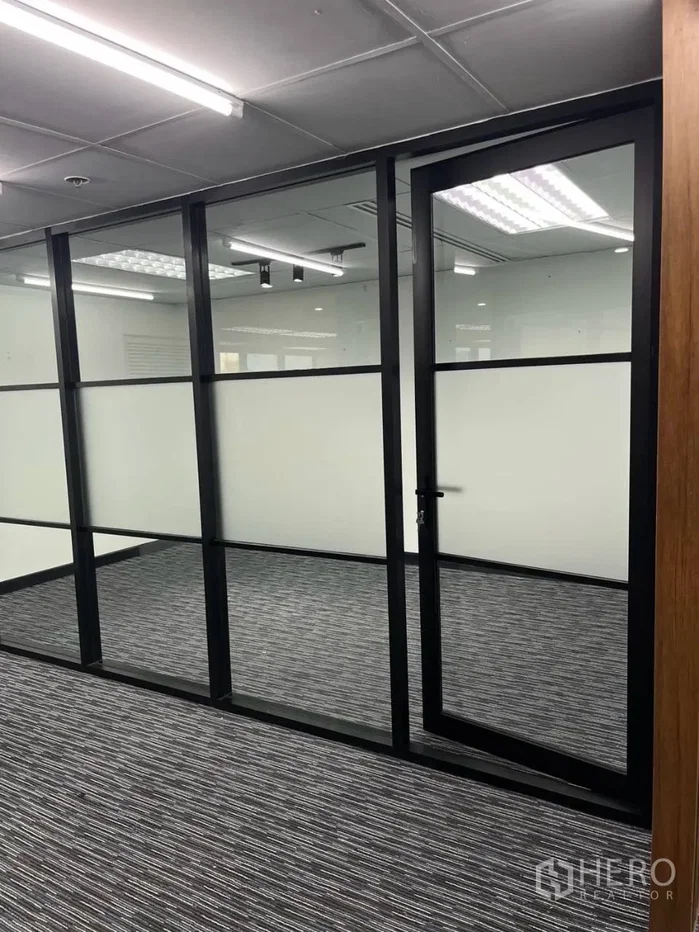 picture For Rent Office Space 165 sq.m. in Khlong Tan, Khlong Toei, Bangkok BTS Asok - 4/12