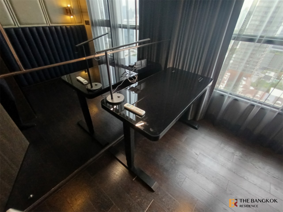 picture Park Origin Thonglor Condo in Business District - 1/10