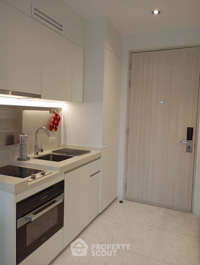 picture Studio Condo at SCOPE Promsri near BTS Phrom Phong (ID 3369857) - 4/10