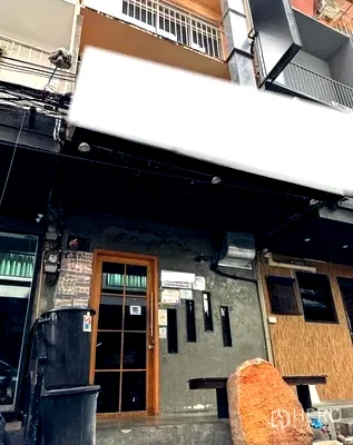 Shophouses for rent เอกมัย 5 : For Rent Shophouse 192 sqm in Khlong Tan Nuea, Watthana, Bangkok BTS Phrom Phong