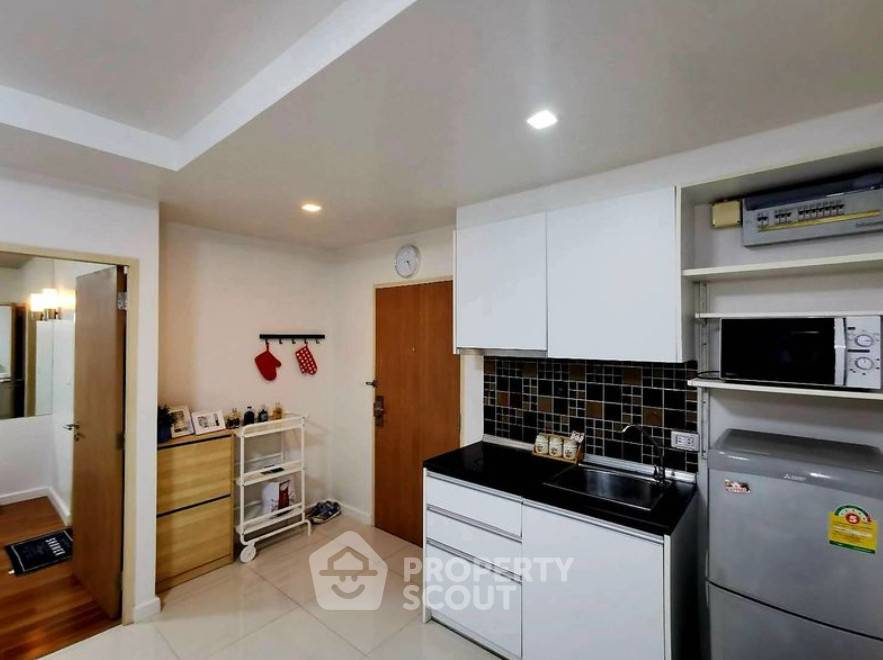 picture 1-BR Condo at Le Cote Sukhumvit 14 near BTS Asok (ID 3113738) - 6/9