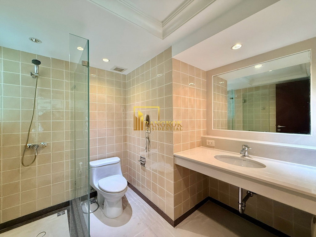 picture  Somkid Garden - 3 Bedroom Condo For Rent in Chidlom - BR12071CD - 31/60