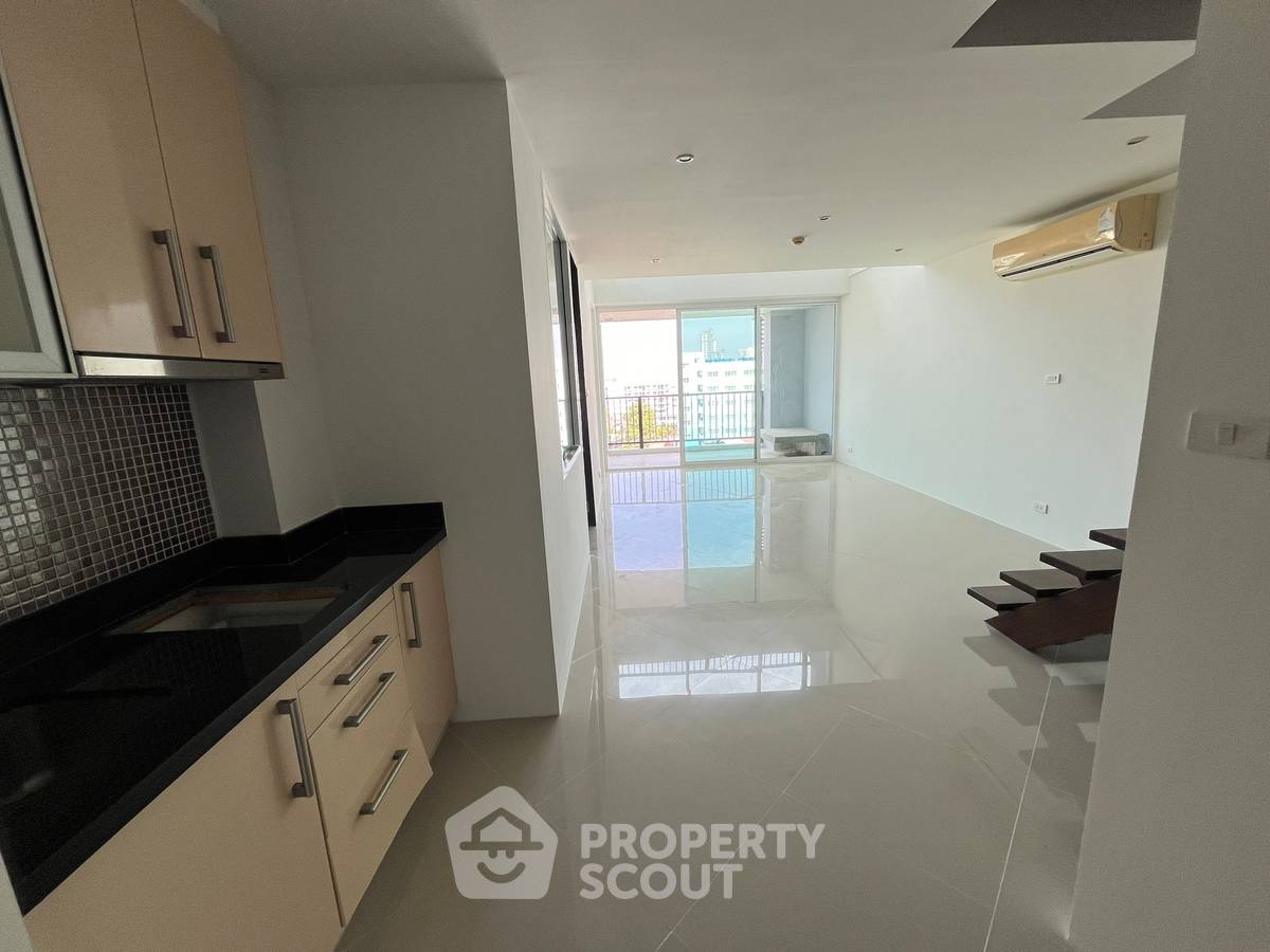 รูป คอนโด 3-ห้องนอน ที่ ไดมอนด์ สวีท รีสอร์ท ใกล้ พัทยาใต้ (ID 3369539) - รูปที่ 11/13