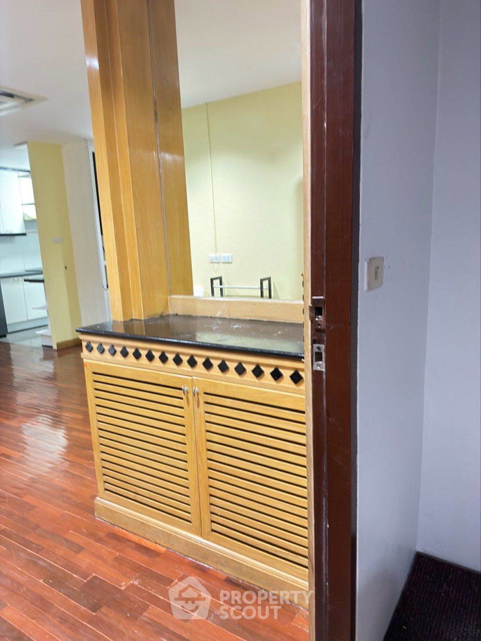 picture 1-BR Condo at Wittayu Complex near BTS Phloen Chit (ID 3367279) - 13/16