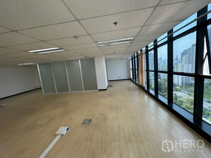 picture For rent Office Space 135 sqm in Khlong Tan Nuea, Watthana, Bangkok BTS Ekkamai - 4/7