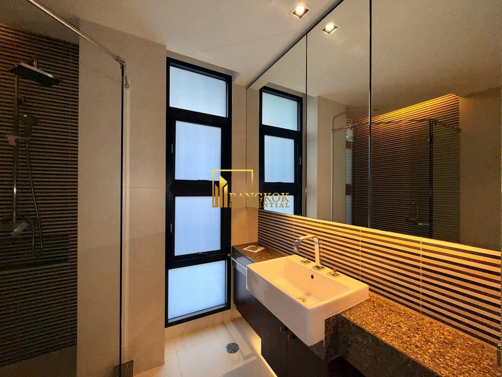 รูป Expansive 4 Bedroom Apartment For Rent in Phrom Phong - BR0631AP - รูปที่ 36/53
