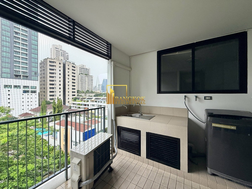รูป Expansive 4 Bedroom Apartment For Rent in Phrom Phong - BR0631AP - รูปที่ 39/53