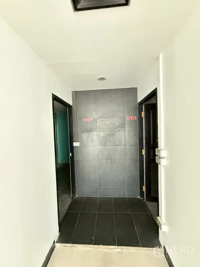 picture For rent Office Space 450 sqm in Watthana, Bangkok BTS Ekkamai - 10/10