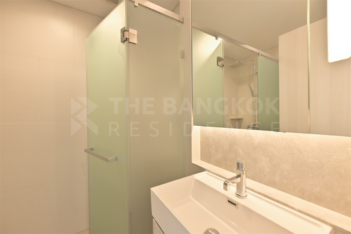 picture The Lumpini 24 Best Location Condo for City Dwellers - 6/10