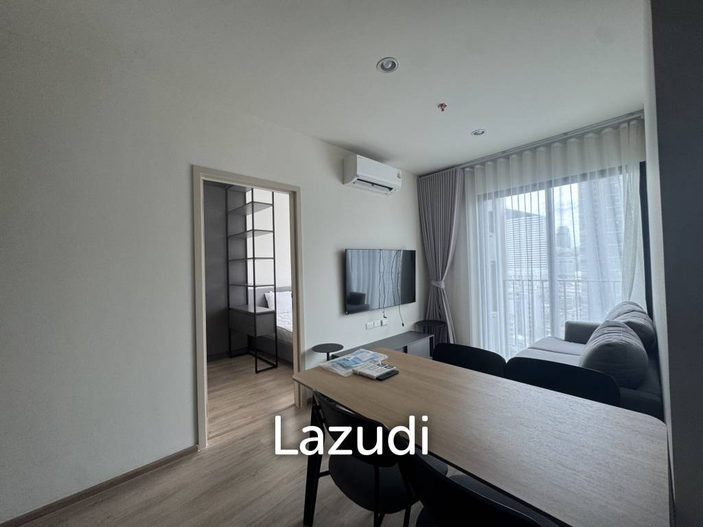 picture Nue District R9 46 sqm Corner Condo with City View in Huai Khwang - 3/9