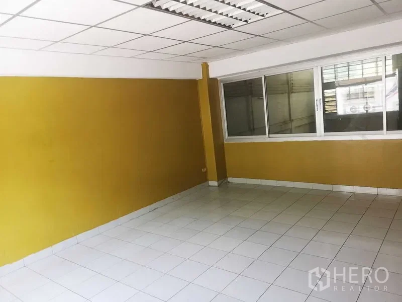 picture For sale Factory 489 sqm in Khlong Luang, Pathum Thani - 10/10