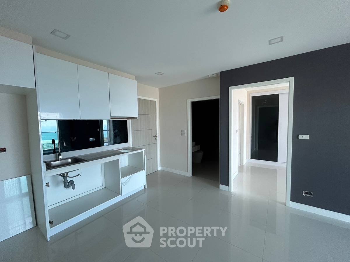 picture 51 Sqm 1-BR Condo For Sale At One Tower Pratamnak (ID 3369453) - 4/11