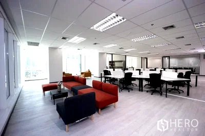 Office for rent Rajamangala University of Technology Krungthep South Bangkok Campus : For Rent Office Space 258 sqm in Thung Maha Mek, Sathon, Bangkok BTS Chong Nonsi