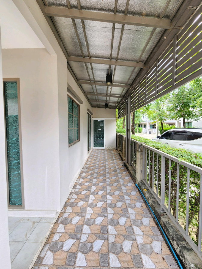 รูป ขายบ้านแฝด 2 ชั้น แปลงมุม 35.6 ตร.ว. ม.เสนา วิลล่า วงแหวน-บางบัวทอง — 4 นอน 3 น้ำ ต่อเติมครัวพร้อมใช้งาน เพียง 3.7 ล้านบาท! - รูปที่ 34/45