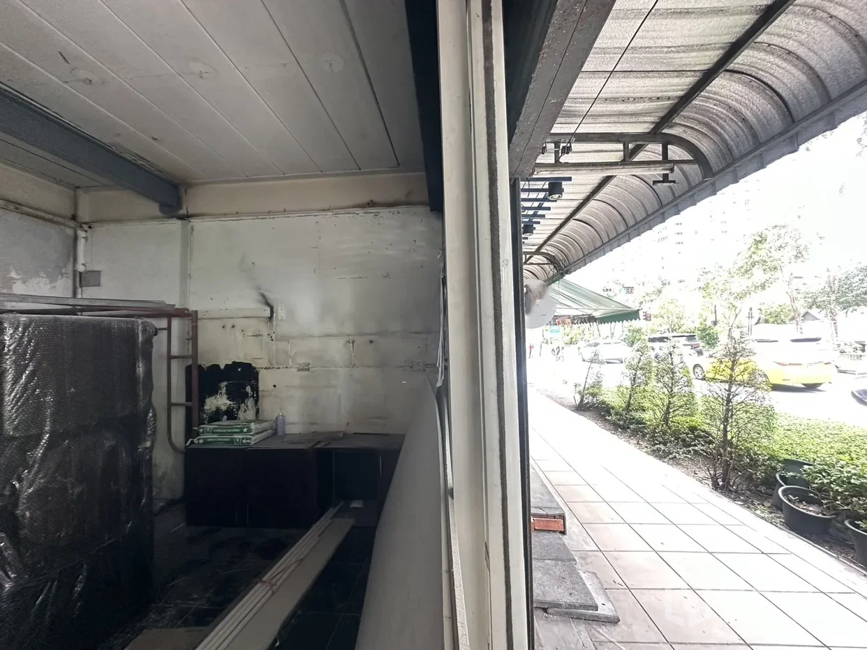 รูป ให้เช่า พื้นที่ขายของ 247 ตรม ยานนาวา สาทร กรุงเทพมหานคร BTS วุฒากาศ - รูปที่ 9/10
