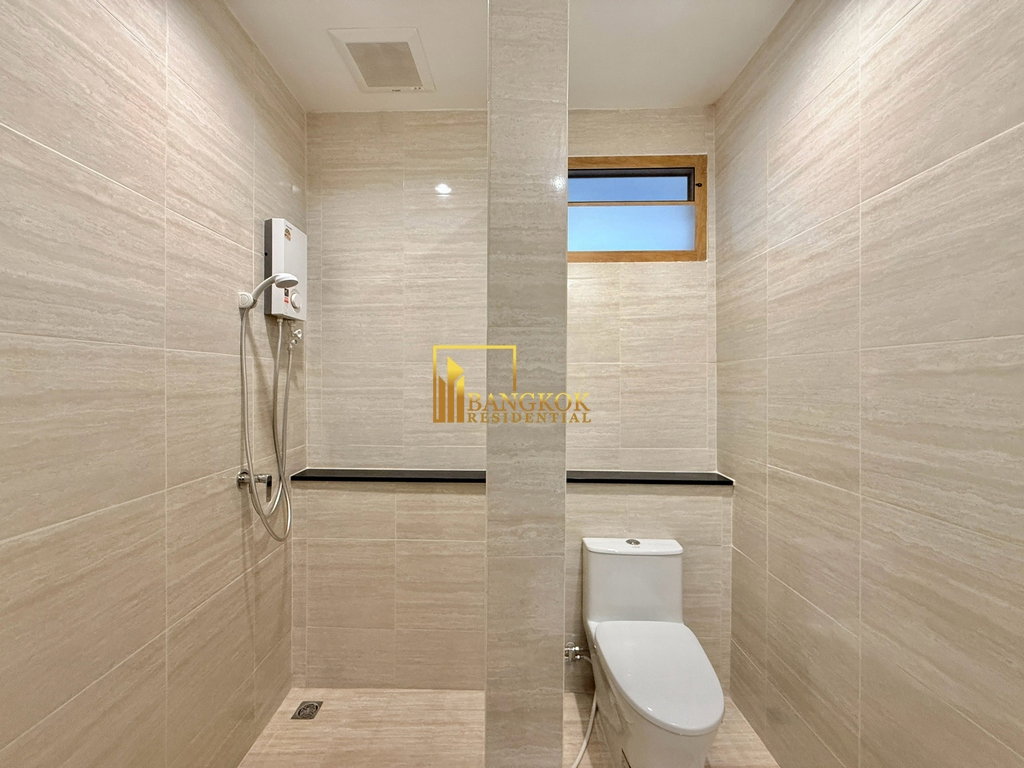 รูป Renovated 3 Bedroom Townhouse For Rent in Sathorn Area - BR49106TH - รูปที่ 21/26
