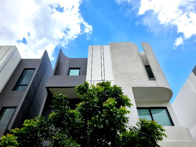 เช่าบ้านแฝด ถนนกรุงเทพ-ชลบุรี มอเตอร์เวย์ : ใหม่เอี่ยม! [ให้เช่า] Forest Prime Pool Villa สุวรรณภูมิ-ลาดกระบัง | Duo house 3 ชั้น พร้อมสระส่วนตัว ตรงข้ามโรบินสันลาดกระบัง