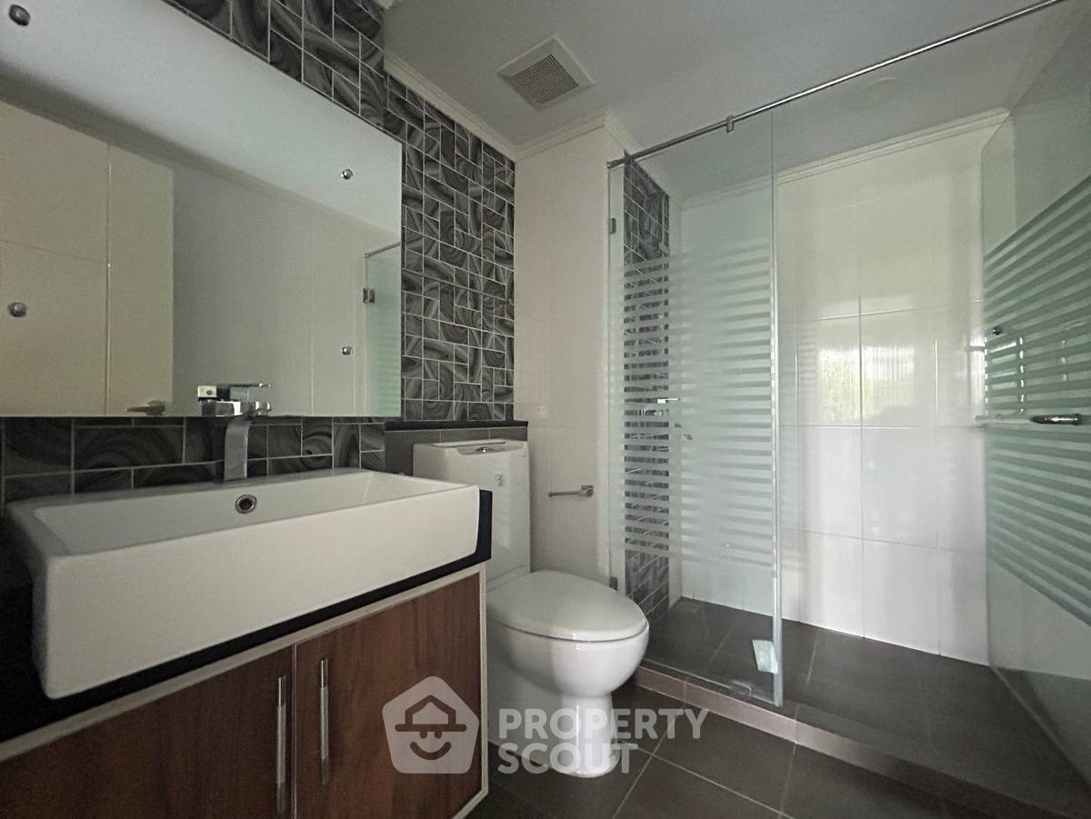 picture 1-BR Condo at Dusit Grand Park close to Pattaya (ID 3369413) - 11/16