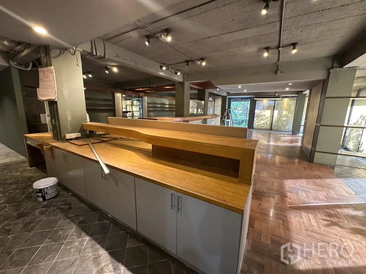 picture For rent Retail Space 172 sqm in Khlong Tan Nuea, Watthana, Bangkok BTS Asok - 12/15