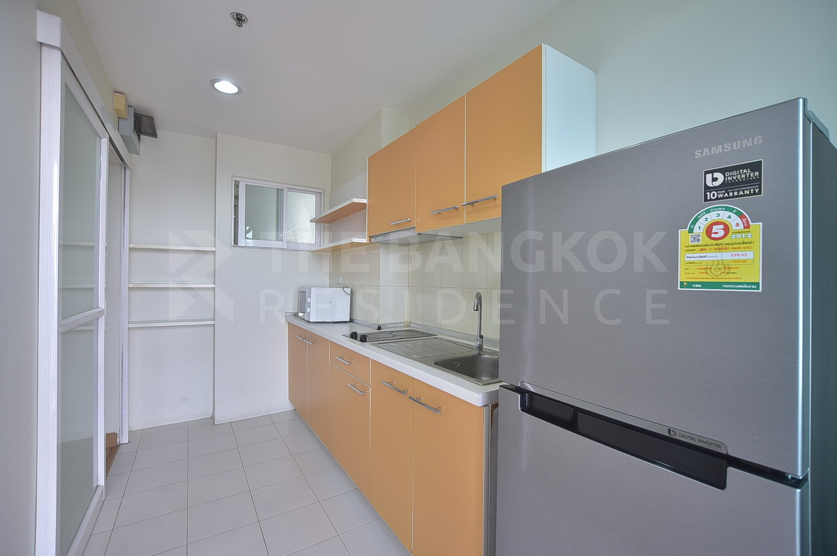 picture Special price, limited quantity Life@Ratchada - Huaikhwang near MRT Huai Khwang Station - 8/10