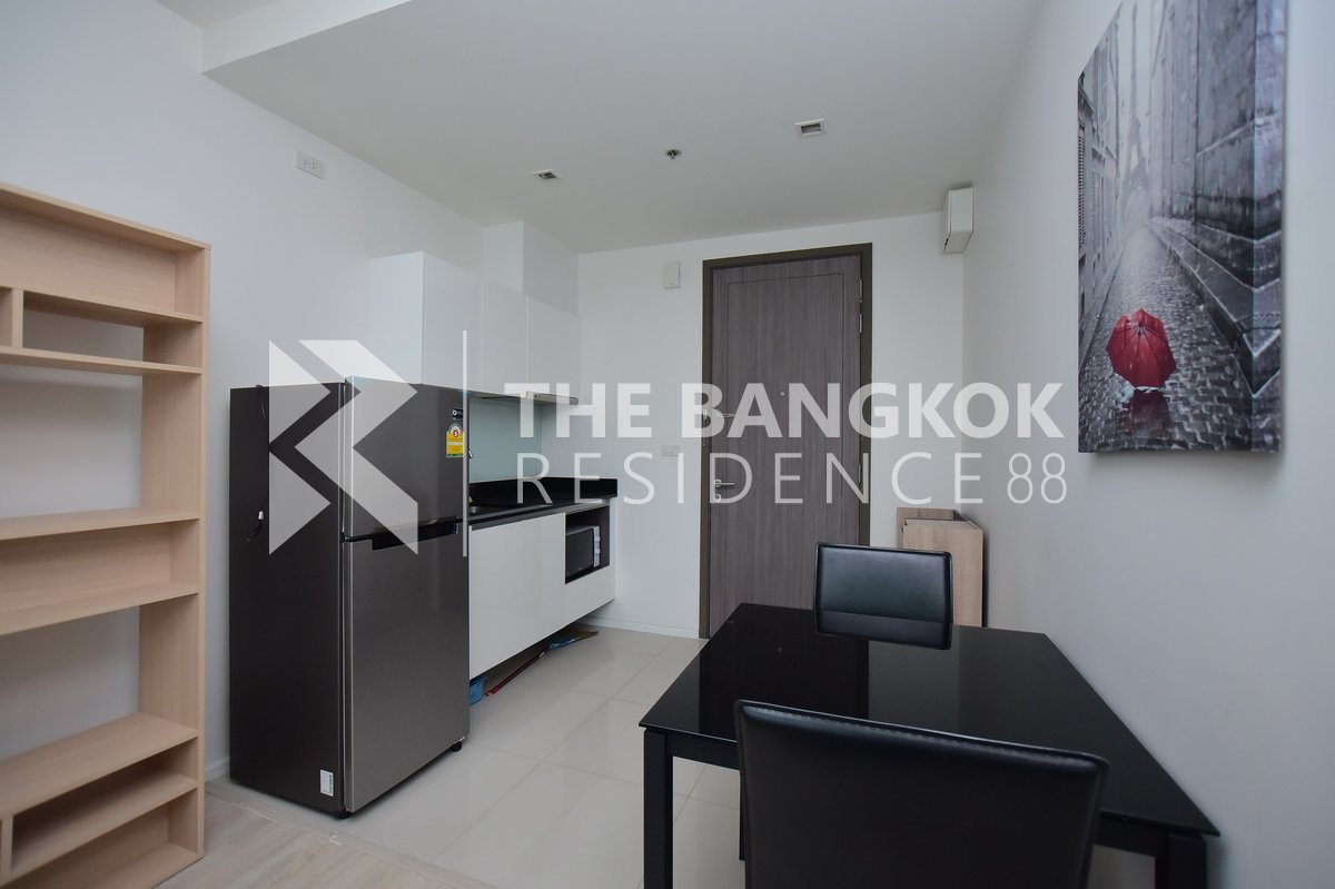 picture Move-in Ready, Just Bring Your Bags Quinn Condo Ratchada near MRT Sutthisan Station - 2/10