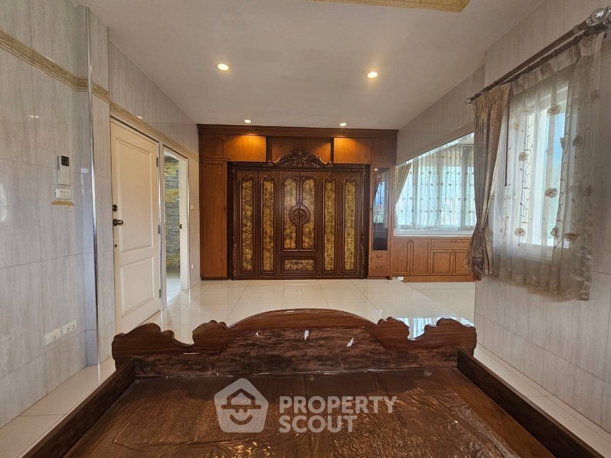 picture 3-BR House At Seranee Raya, 194 Sqm, Don Mueang (ID 3368193) - 13/15