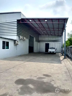 Factory for rent : For rent Warehouse 400 sqm in Thap Yao, Lat Krabang, Bangkok