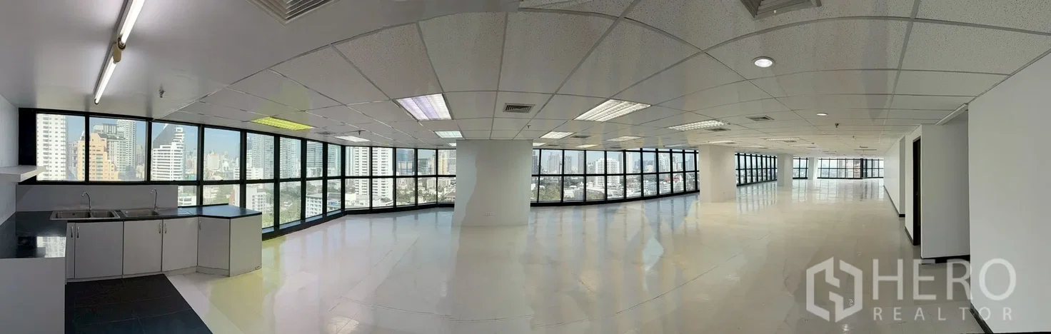 picture For rent Office Space 450 sqm in Watthana, Bangkok BTS Ekkamai - 3/10