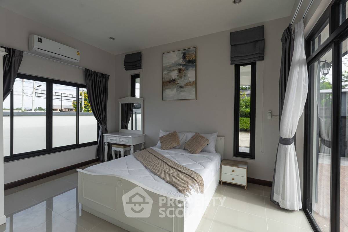 รูป วิลล่า 3-ห้องนอน ใน หินเหล็กไฟ (ID 2248774) - รูปที่ 11/30