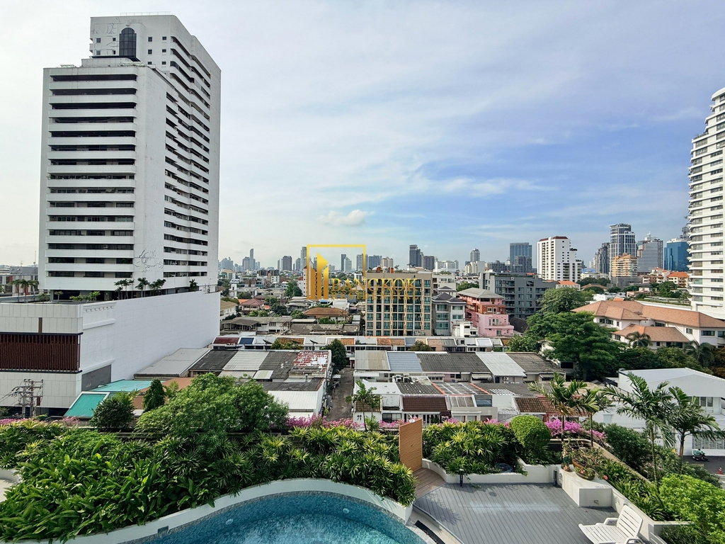 picture Fully Renovated 4 Bedroom Luxury Apartment in Ekkamai Area - BR20196AP - 10/56