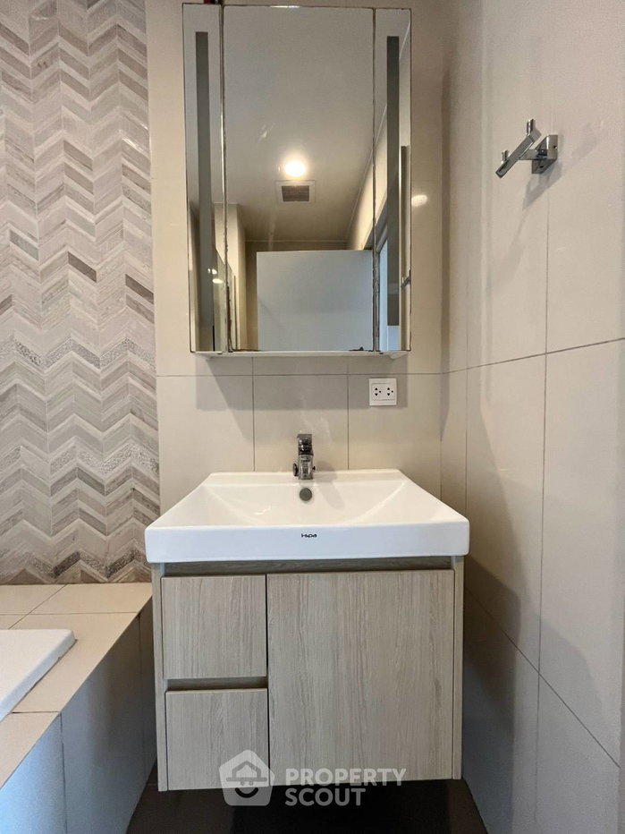 picture 1-BR Condo at Oka Haus Sukhumvit 36 near BTS Thong Lor (ID 3368506) - 18/22