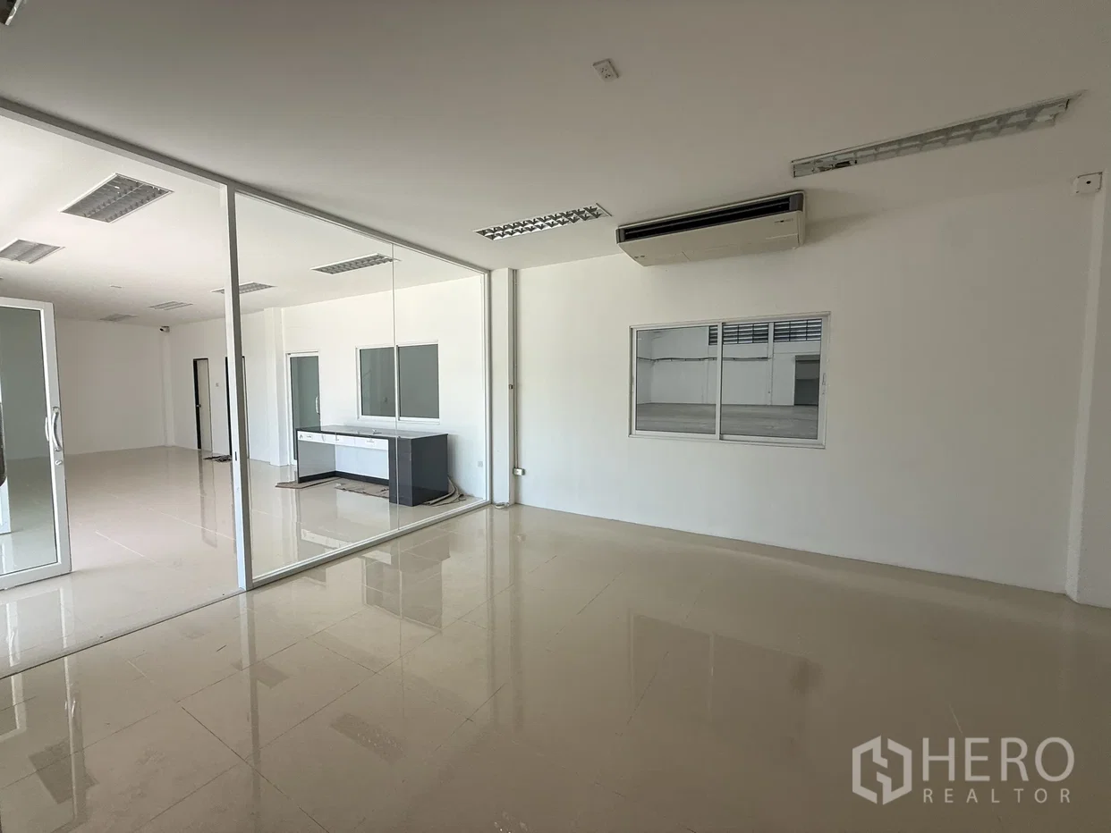 picture For rent or sale Warehouse 1000 sqm in Bang Phriang, Bang Bo, Samut Prakan - 13/25