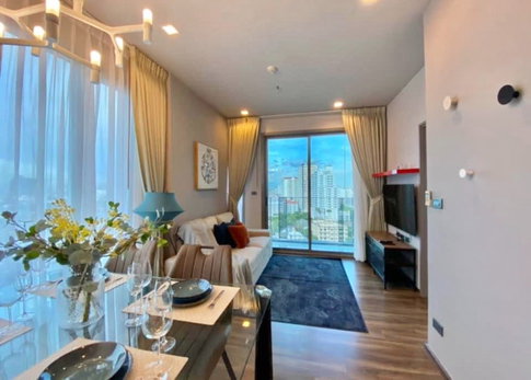 *** Condo for rent : Ceil by Sansiri  1 Big Bedroom Nice decorated  Fully furnished near BTS Ekkamai ***