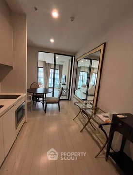 1-BR Condo at Noble Ploenchit near BTS Phloen Chit (ID 3370353)