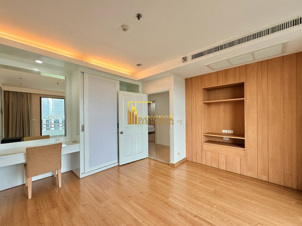 picture Fully Renovated 4 Bedroom Luxury Apartment in Ekkamai Area - BR20196AP - 25/56