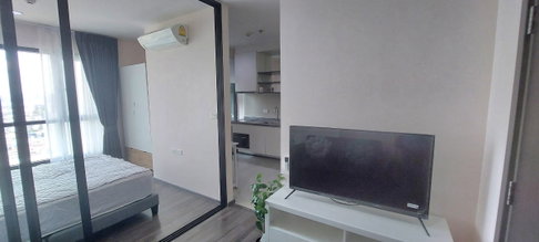 ให้เช่าห้องคอนโด 1ห้องนอน ที่ The Base Park West Btsอ่อนนุช