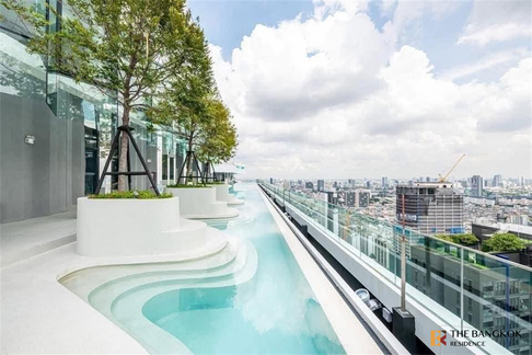 Life Asoke - Rama 9 Condo in Business District near MRT Rama 9 Station