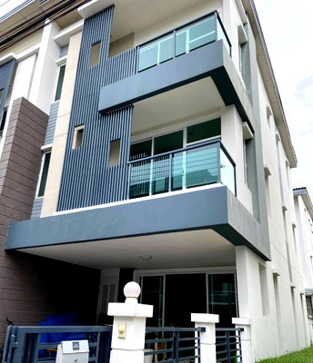 เช่าทาวน์โฮม เขตสวนหลวง : 🏡✨ ให้เช่าทาวน์โฮมหลังมุม Town Avenue ศรีนครินทร์ | ใกล้ MRT ศรีนุช เพียง 700 เมตร